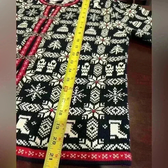 Talbots Women’s Size S Nordic Fair Isle Holiday Blk/Wht‎ Buckle Cardigan Sweater - Picture 5 of 10